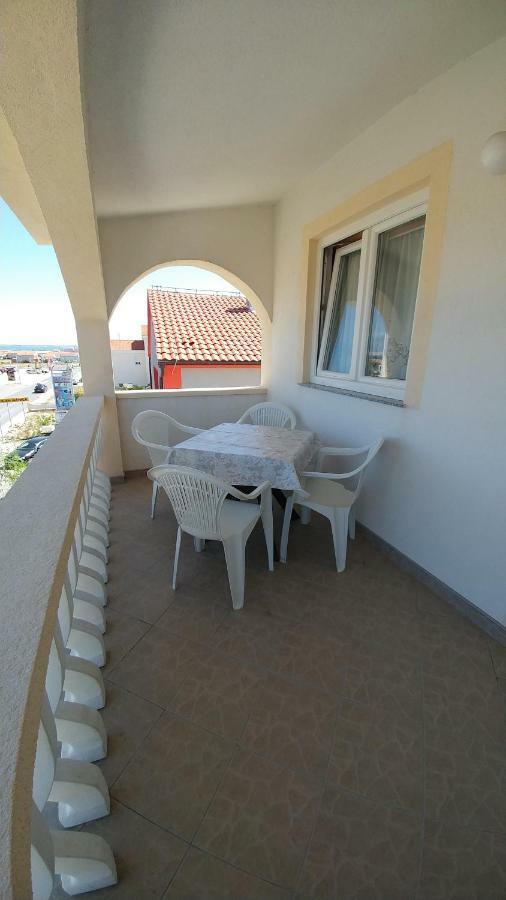 Apartments Ayla Vir Rum bild